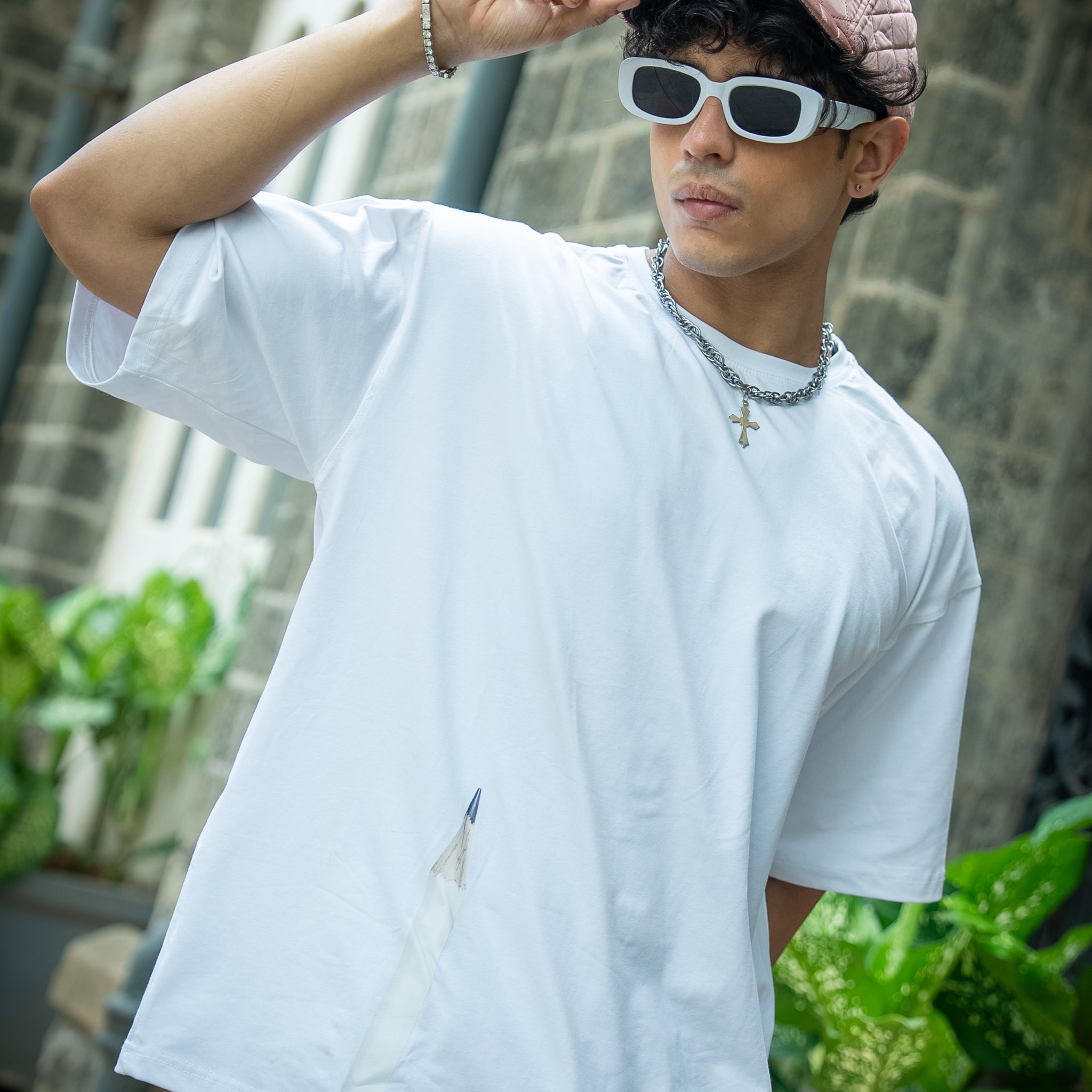 Pencil Point Oversized T in white