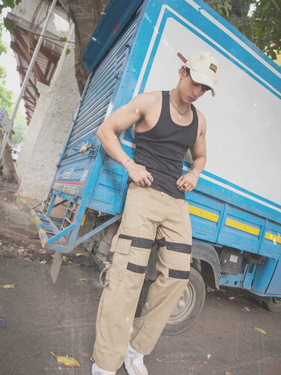 Tactical Flow Joggers in beige